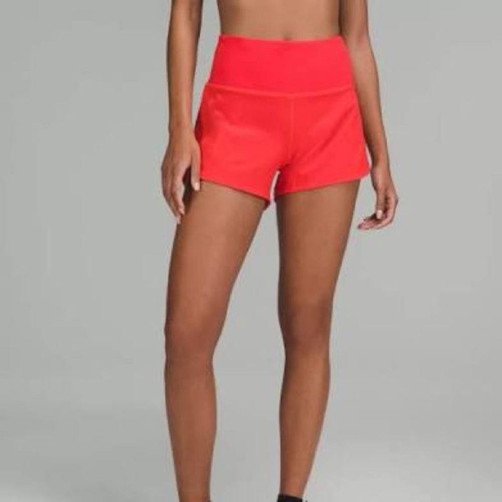 LULULEMON Red 4 in shorts